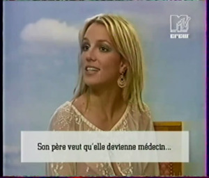 2002 MTV Crossroads Interview Britney Spears.mp4_snapshot_01.07_[2014.10.19_18.57.25]