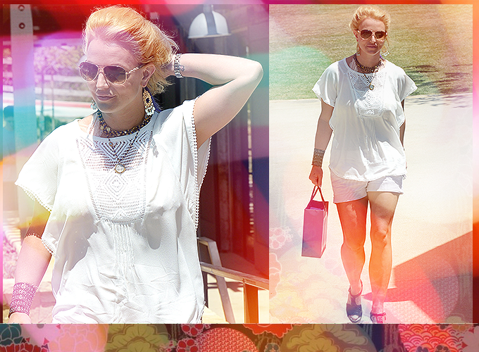 August 10 - Britney Shopping In Malibu