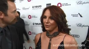 Britney Spears Interview at Elton John's 22nd Annual Oscar Party.mp4_snapshot_00.02_[2014.10.12_18.04.23]